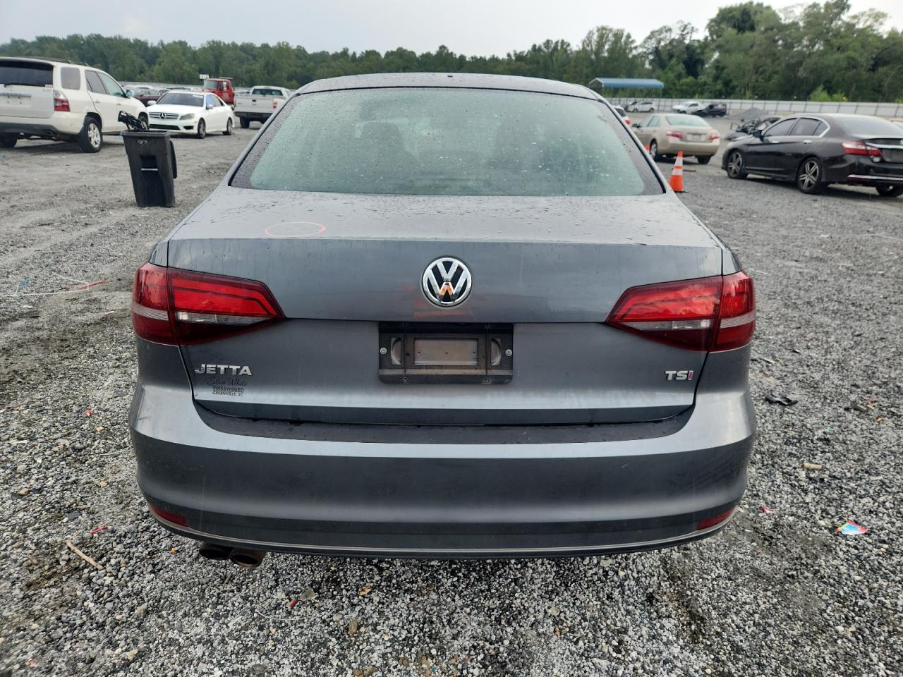 VOLKSWAGEN JETTA SE