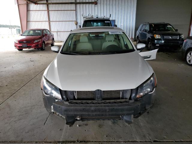 2015 VOLKSWAGEN PASSAT SEL 1VWCV7A38FC073671