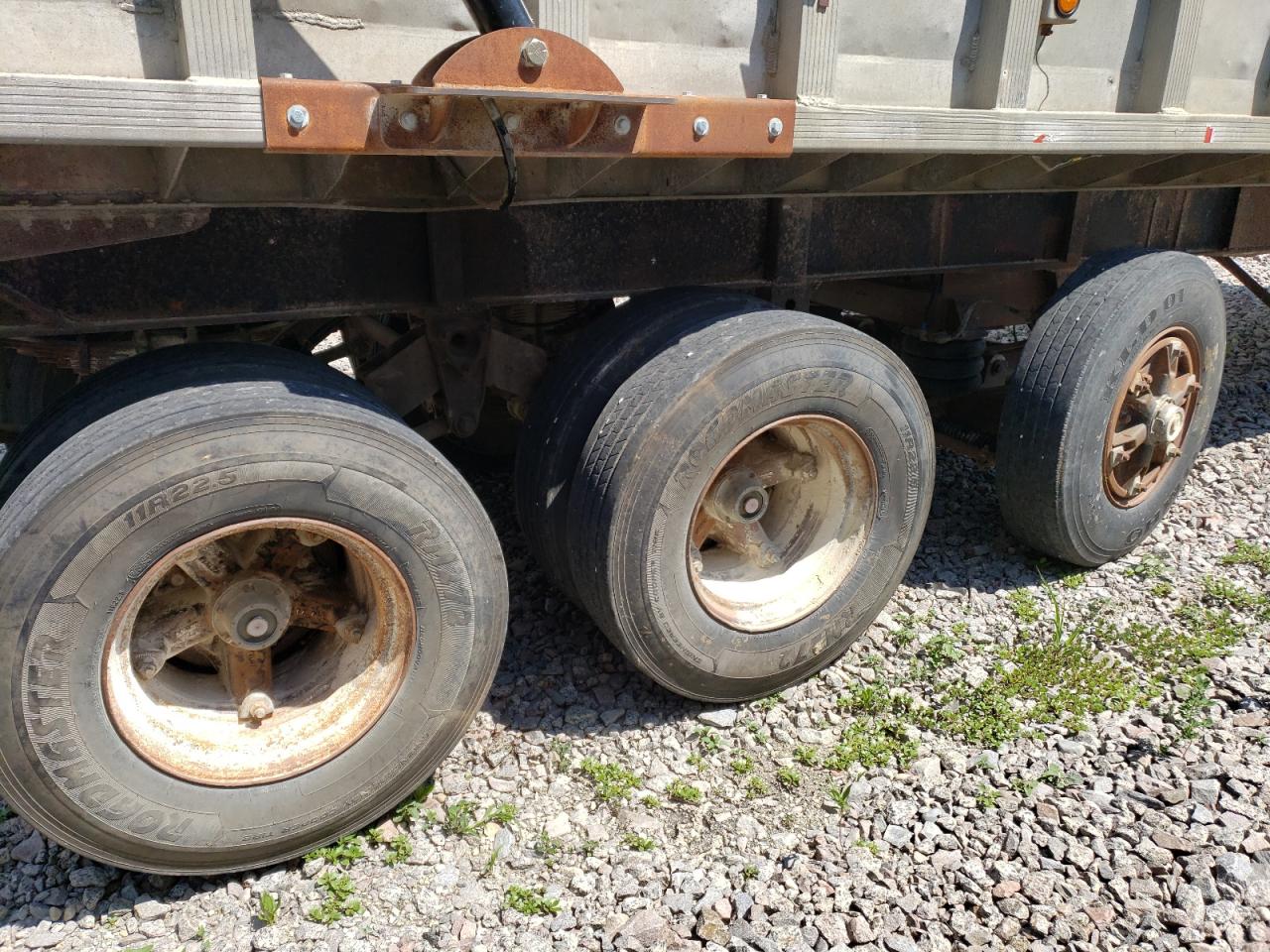 Lot #3215098600 1974 DUMP TRAILER