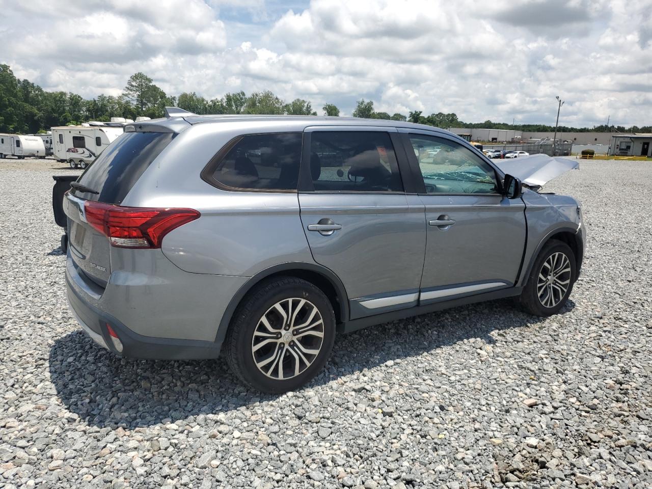 MITSUBISHI OUTLANDER ES
