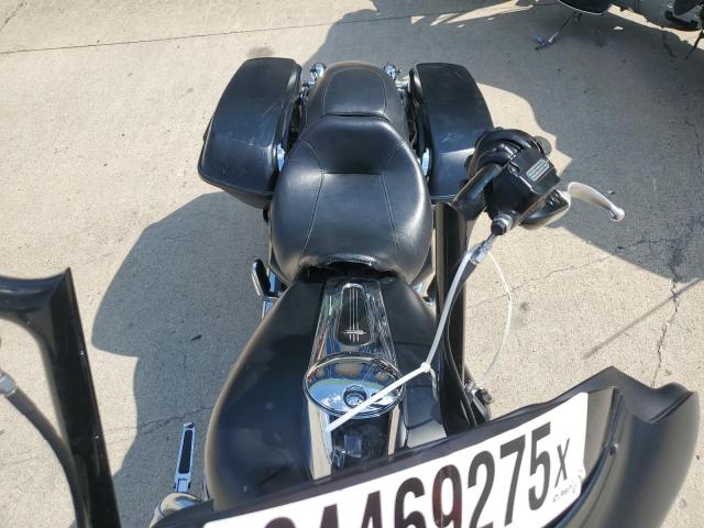 2017 HARLEY-DAVIDSON FLHXS STRE 1HD1KRC1XHB647091