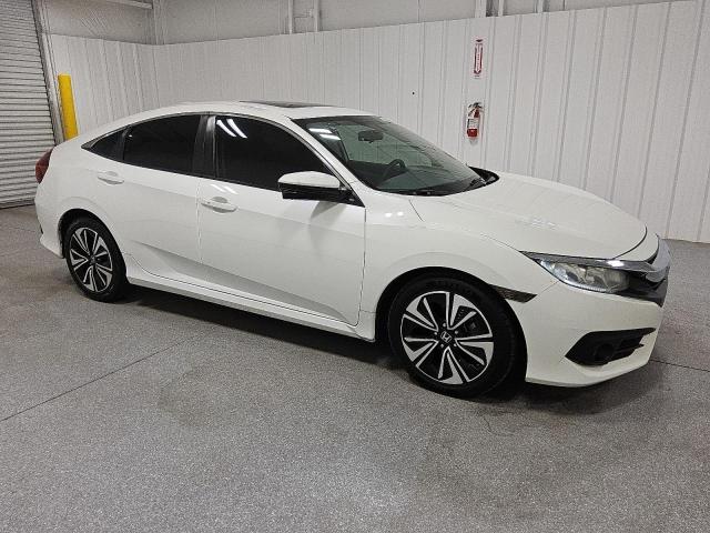 2017 HONDA CIVIC EX 19XFC1E33HE012897