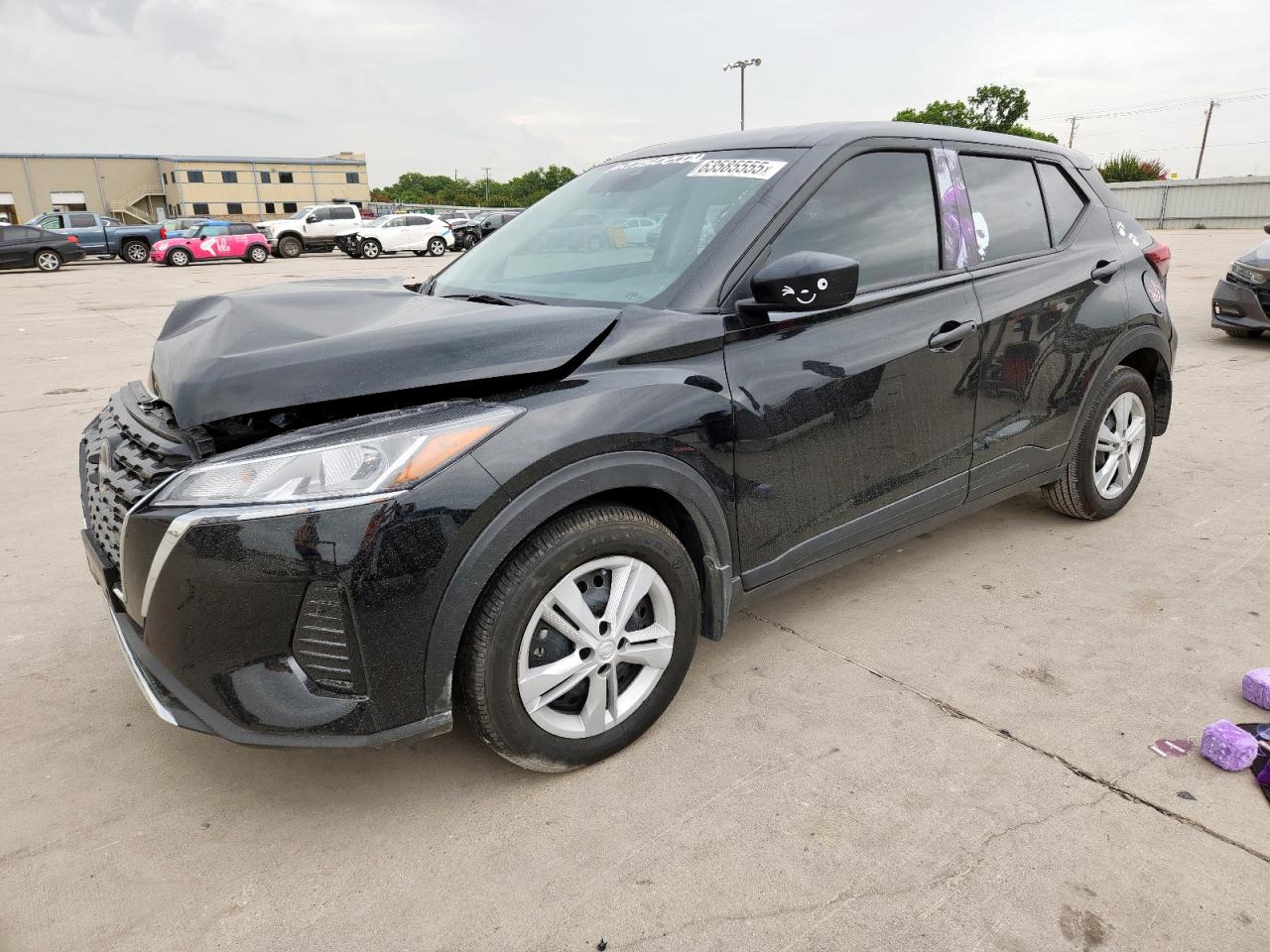 NISSAN KICKS S