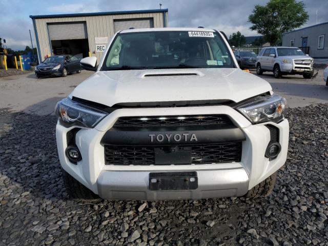 2022 TOYOTA 4RUNNER SR JTERU5JR1N5980186
