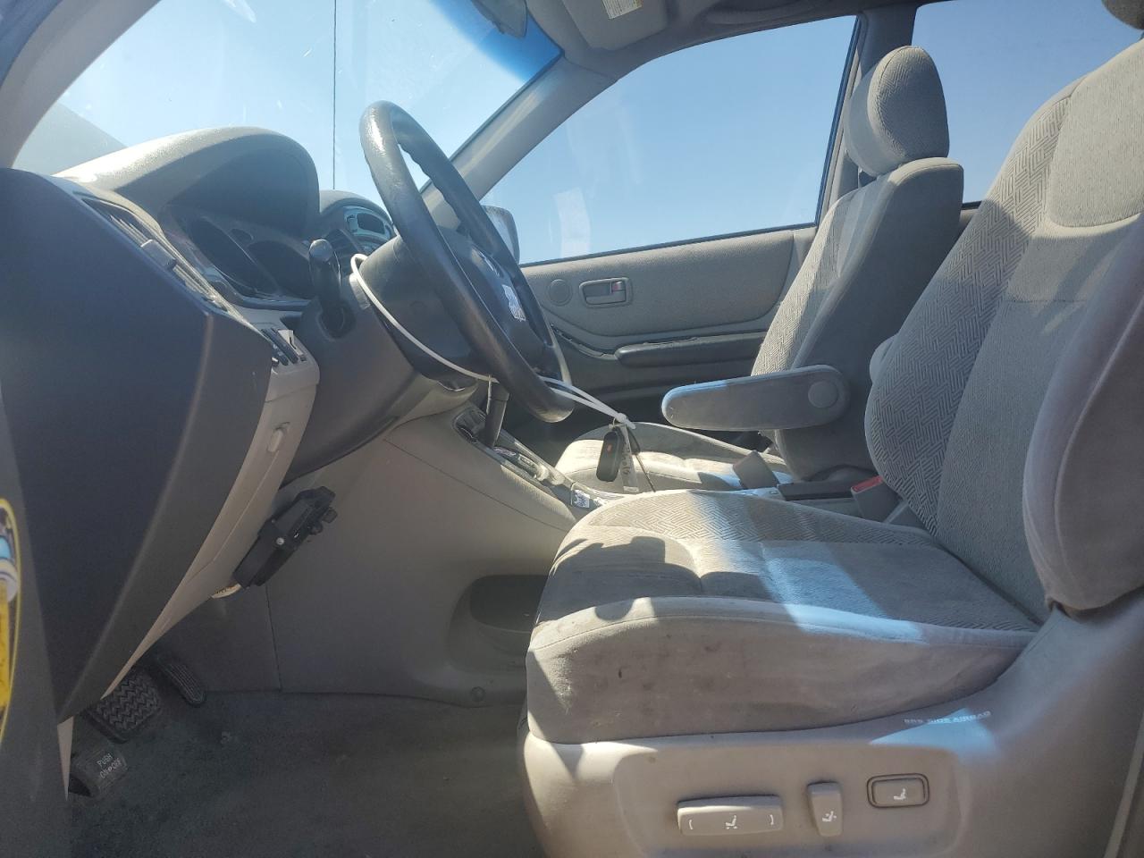 Lot #3200122193 2002 TOYOTA HIGHLANDER