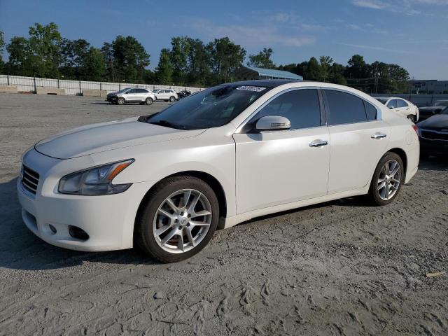 NISSAN MAXIMA S