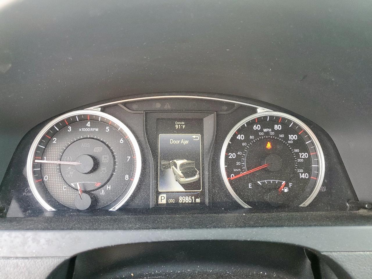 Toyota Camry le 2015