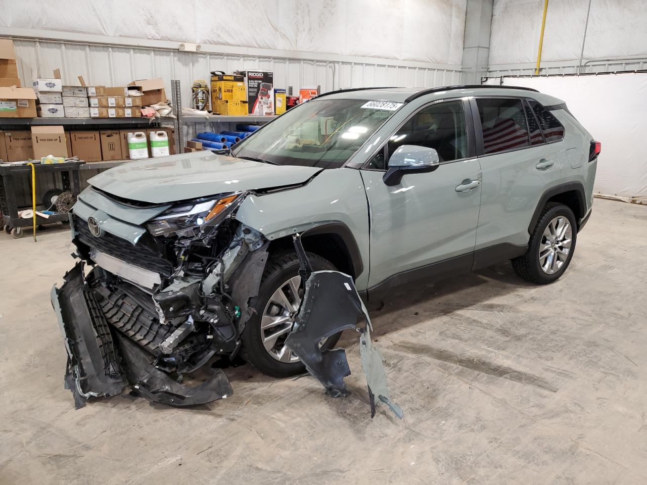 TOYOTA RAV4 XLE PREMIUM