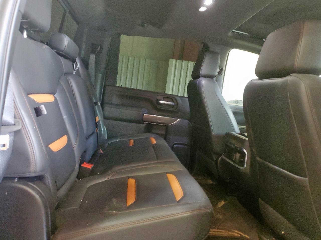 GMC SIERRA K2500 AT4