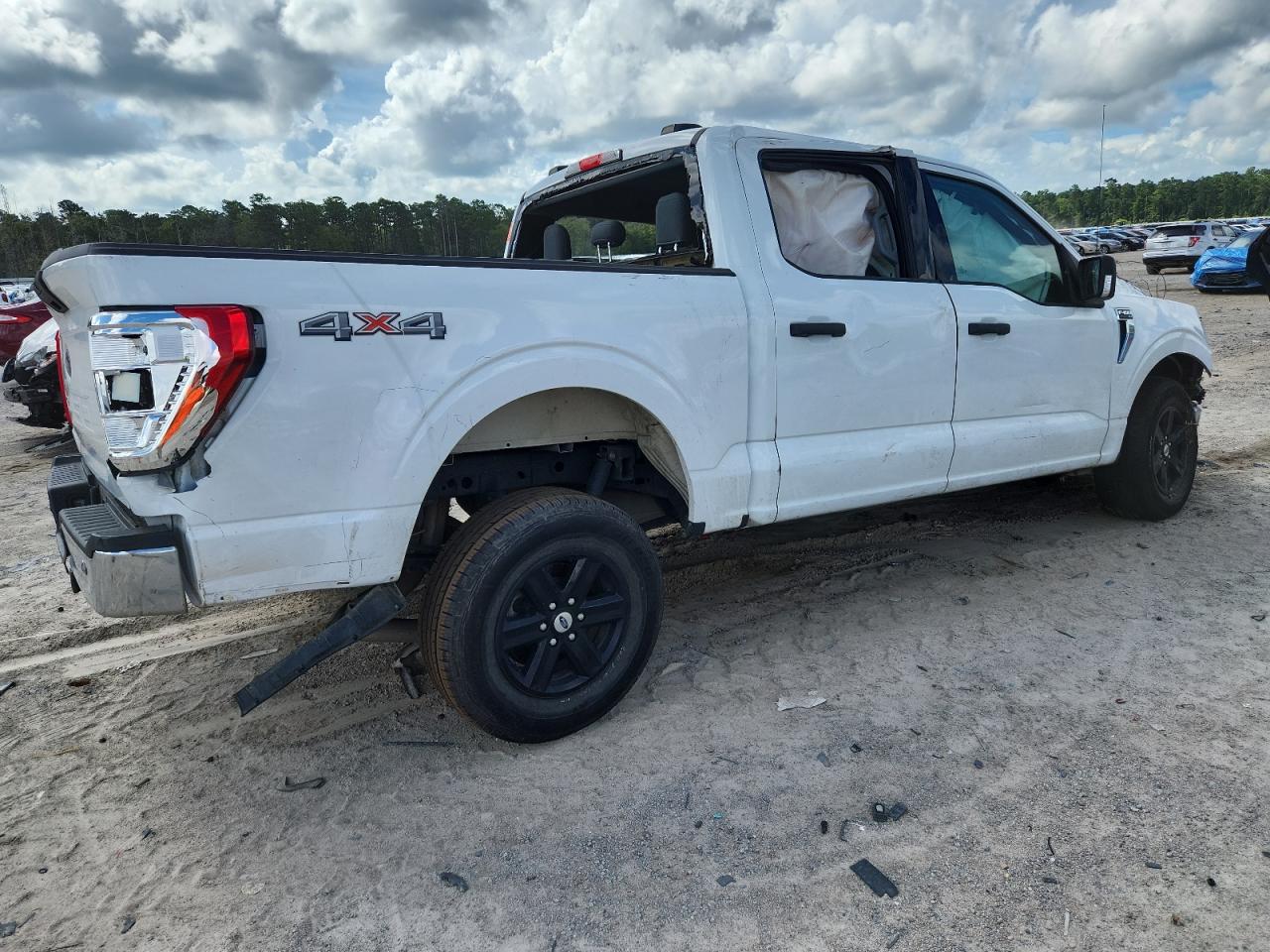 FORD F-150 SUPERCREW