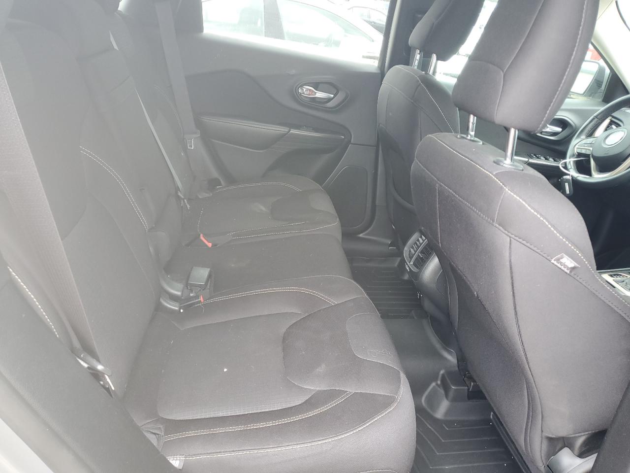 JEEP GRAND CHEROKEE LATITUDE