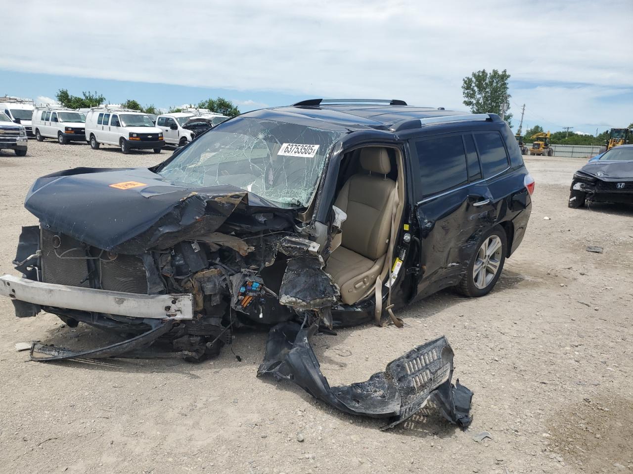 TOYOTA HIGHLANDER LIMITED