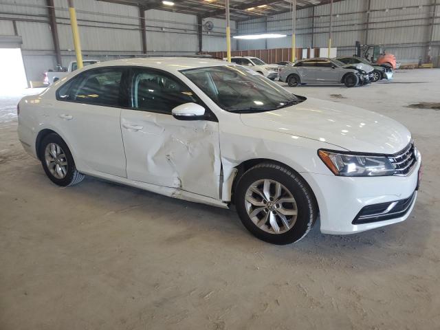 2018 VOLKSWAGEN PASSAT S 1VWAA7A3XJC009918