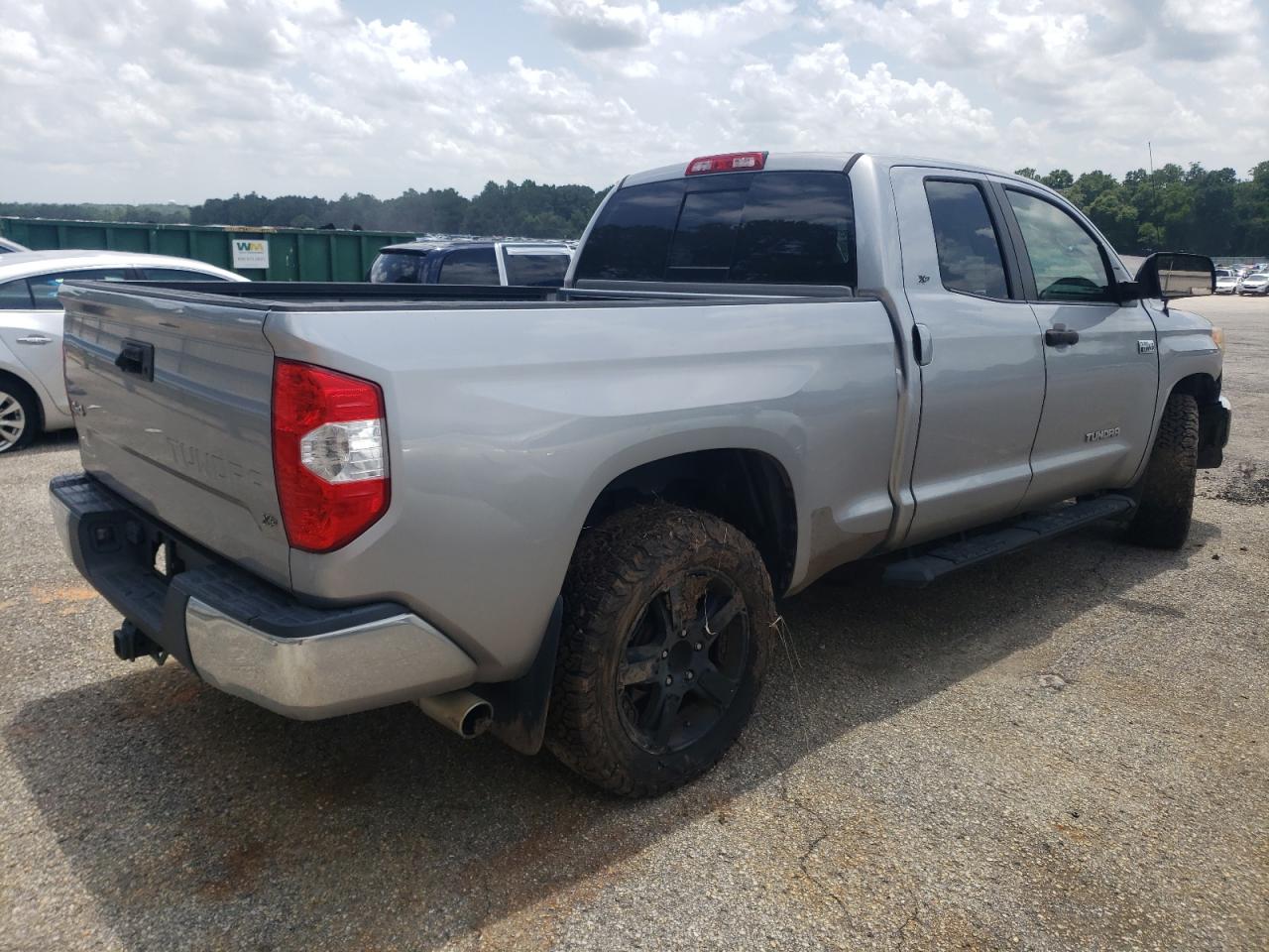 TOYOTA TUNDRA DOUBLE CAB SR