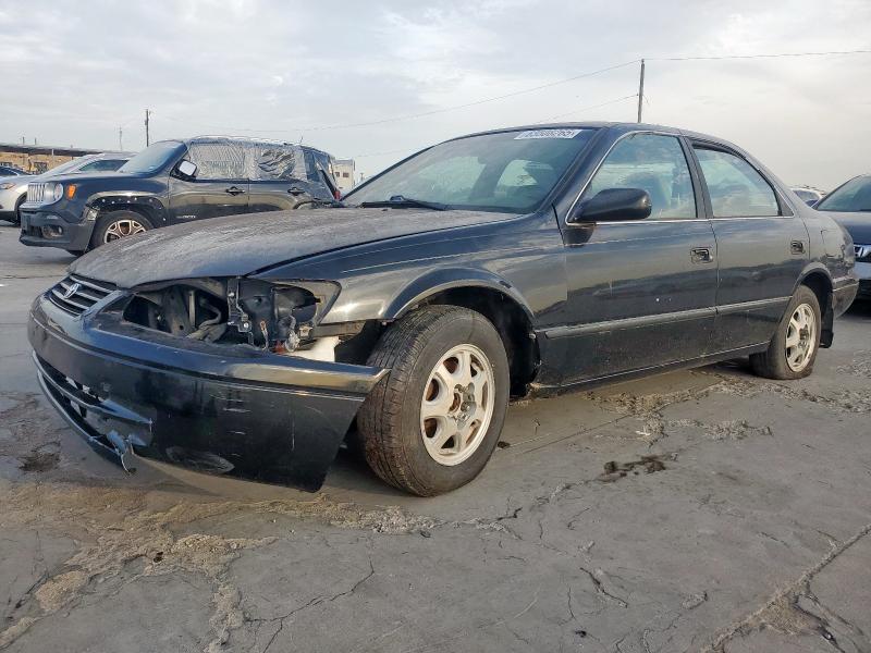 TOYOTA CAMRY CE
