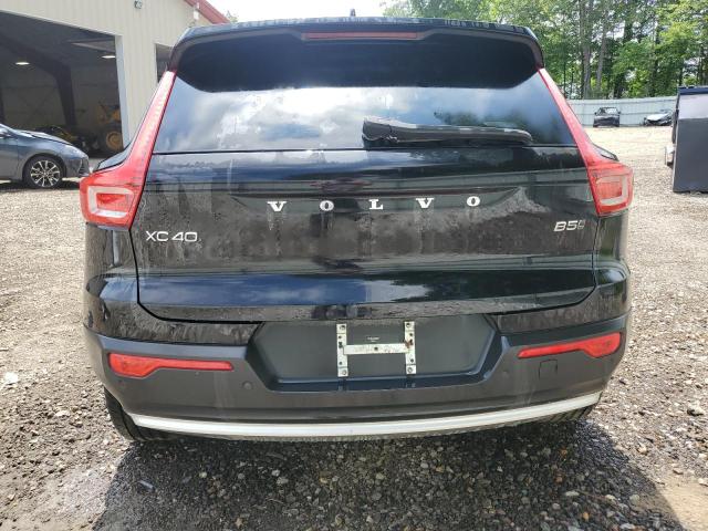 2024 VOLVO XC40 CORE YV4L12UK9R2336519