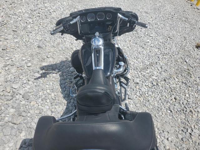 2018 HARLEY-DAVIDSON FLHTCU ULT 1HD1FCC15JB668342