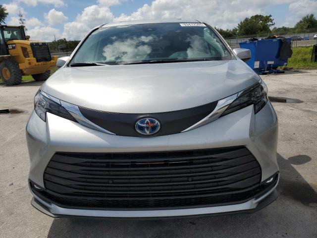 2025 TOYOTA SIENNA XLE 5TDYRKECXSS247940