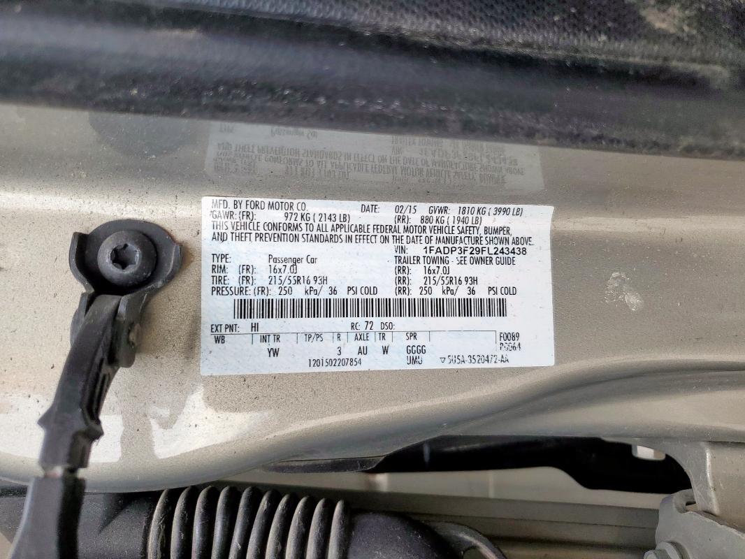 2015 FORD FOCUS SE 1FADP3F29FL243438