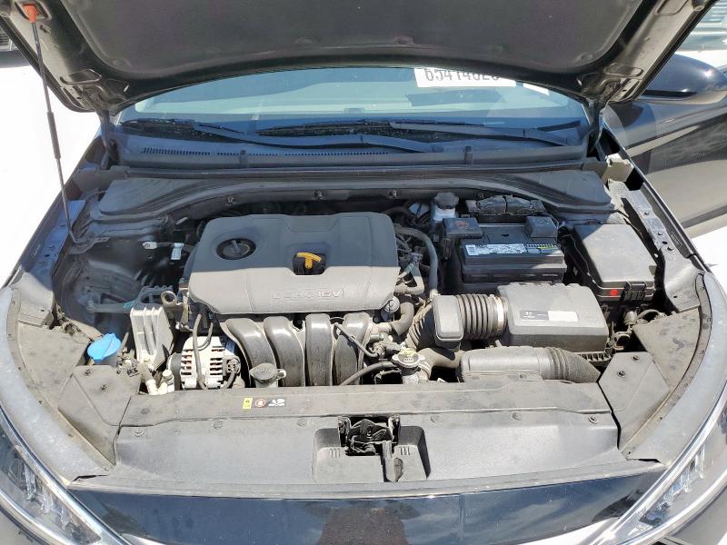 2019 HYUNDAI ELANTRA SE - 5NPD84LF1KH428148