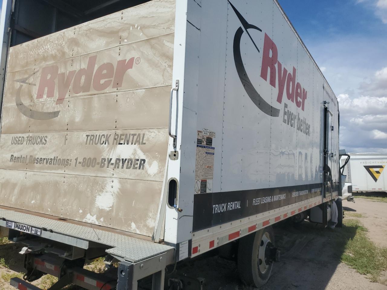 Lot #3291210975 2018 FREIGHTLINER M2 106 MED