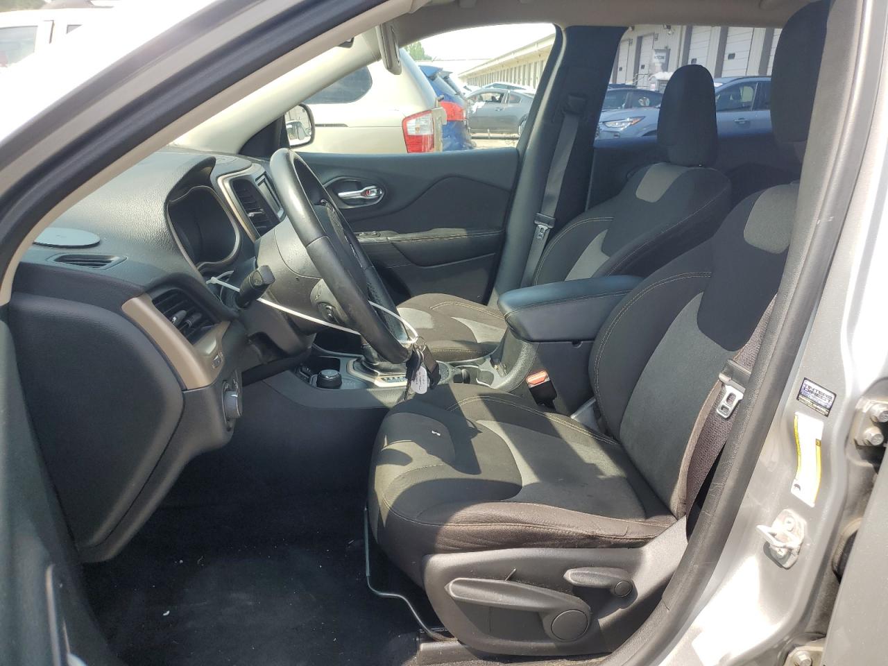 JEEP GRAND CHEROKEE SPORT