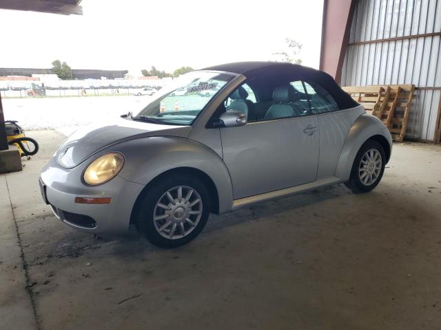 VOLKSWAGEN NEW BEETLE