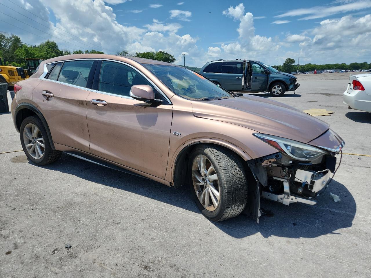 INFINITI QX30 BASE