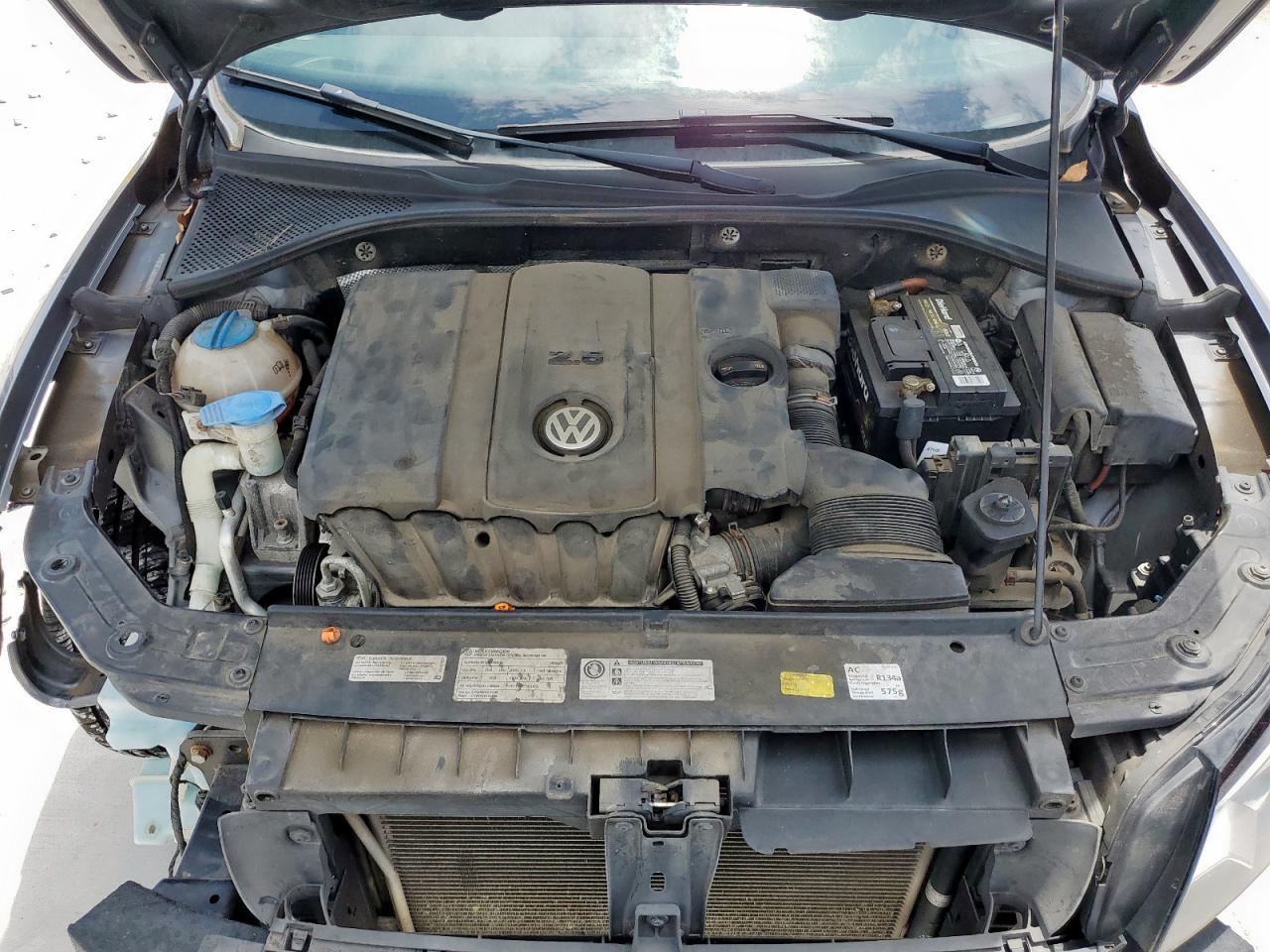 Volkswagen Passat s 2012