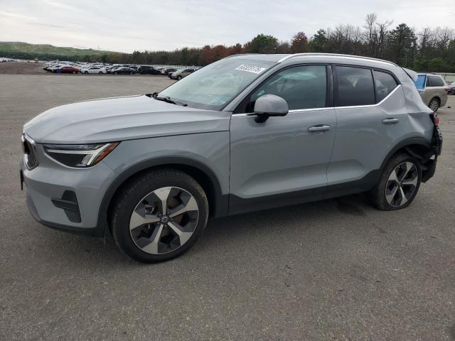 2025 VOLVO XC40 CORE YV4L12UJ6S2472054