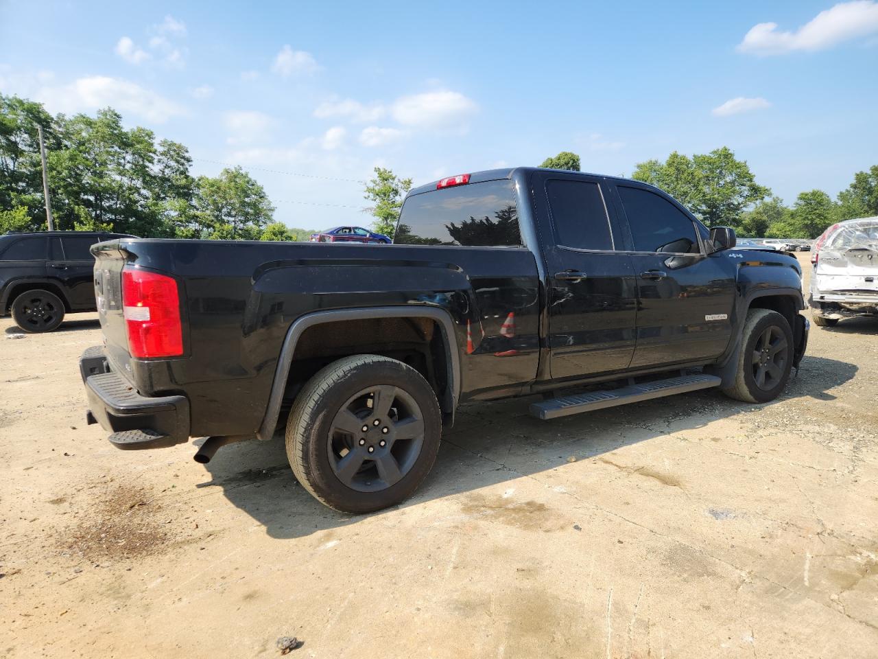 GMC SIERRA K1500 SLE