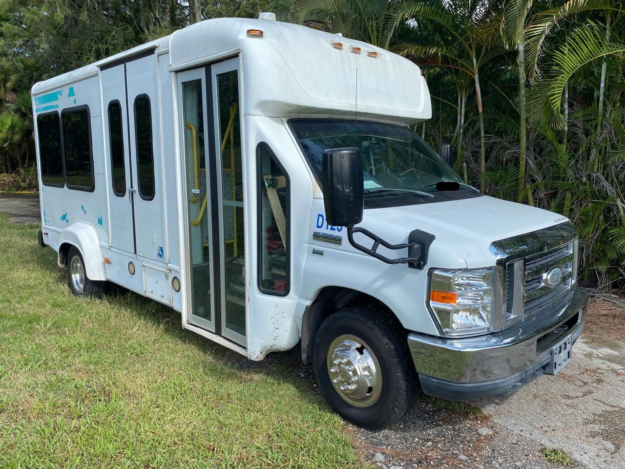 FORD ECONOLINE E350 SUPER DUTY CUTAWAY VAN