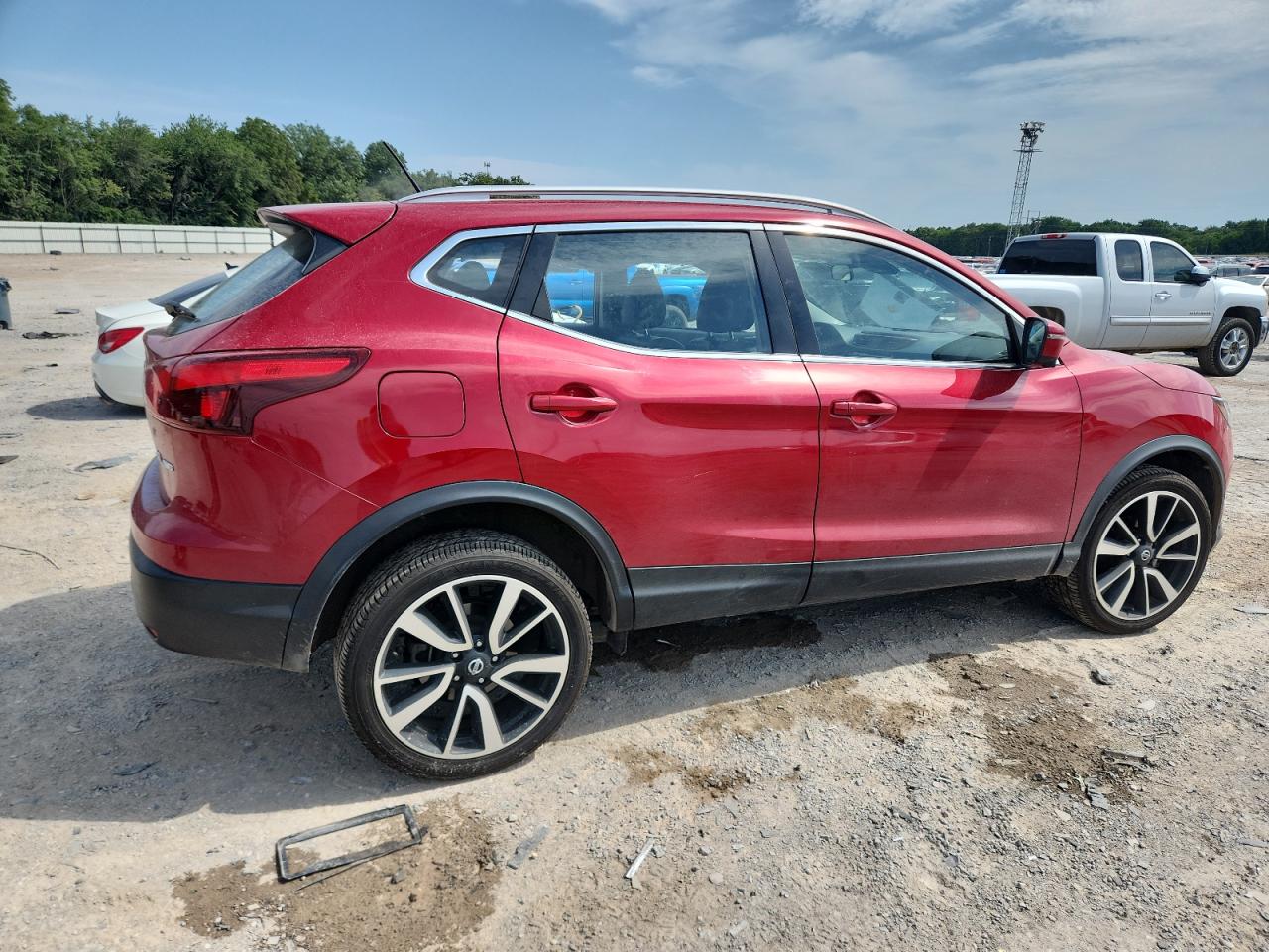 NISSAN ROGUE SPORT S