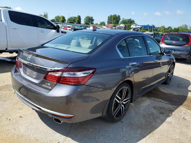 2017 HONDA ACCORD TOU 1HGCR3F92HA024916