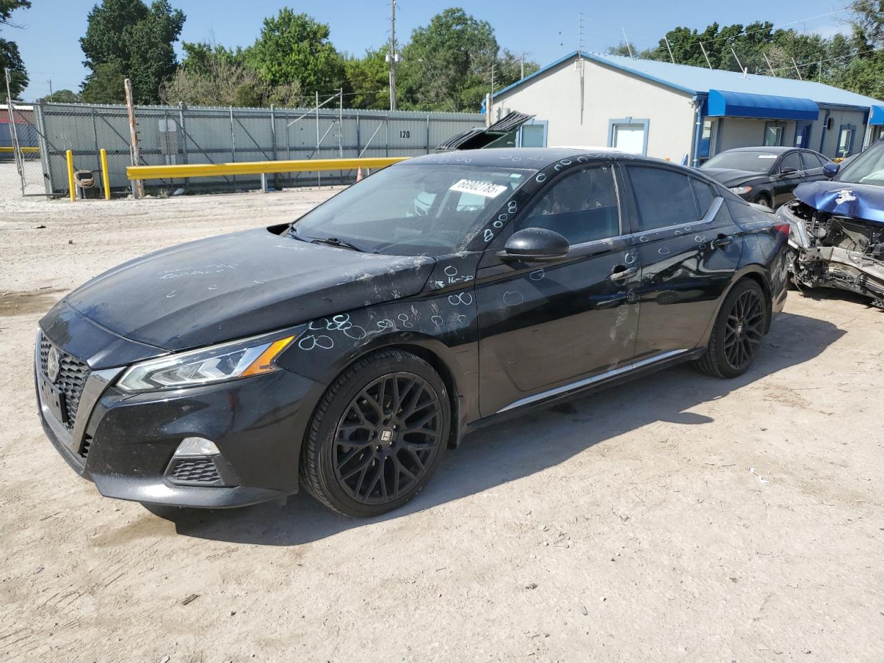 NISSAN ALTIMA SR