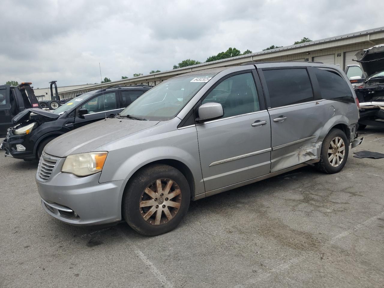 CHRYSLER TOWN & COUNTRY TOURING