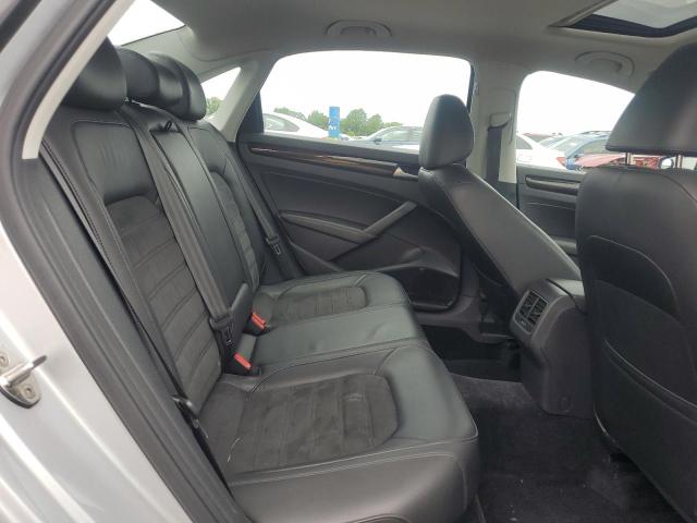 2015 VOLKSWAGEN PASSAT SEL 1VWCV7A39FC097011