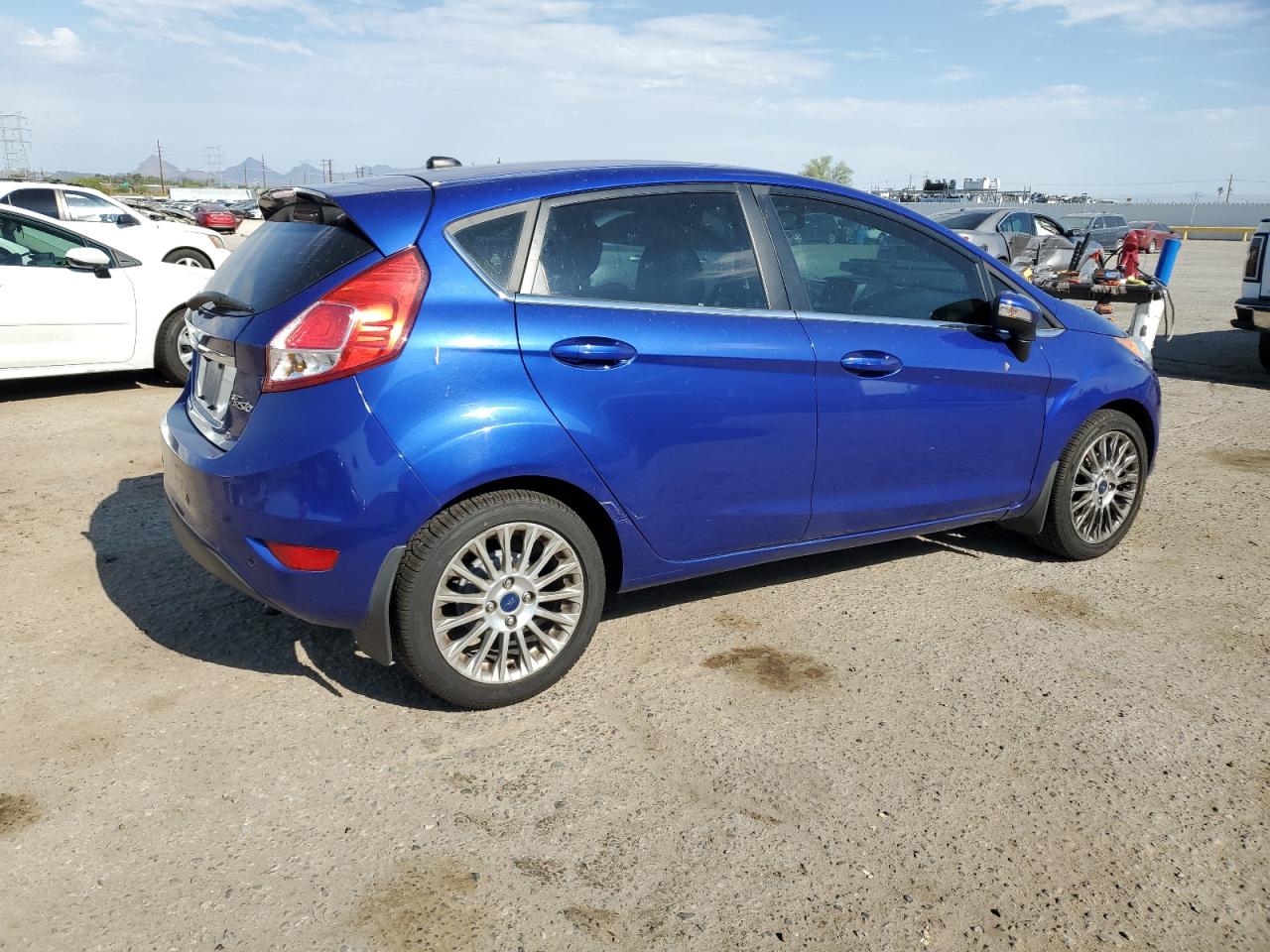 FORD FIESTA TITANIUM
