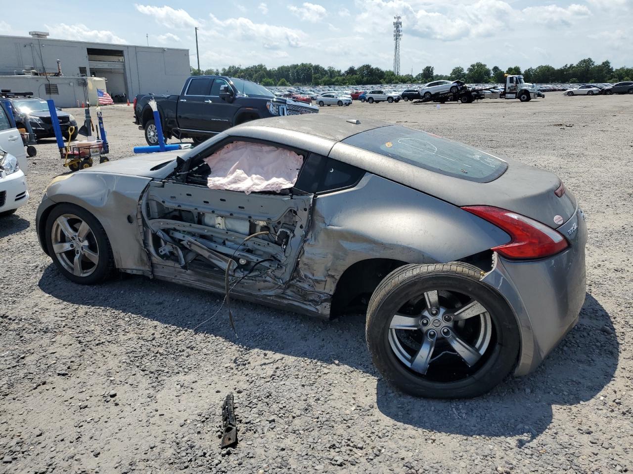 NISSAN 370Z