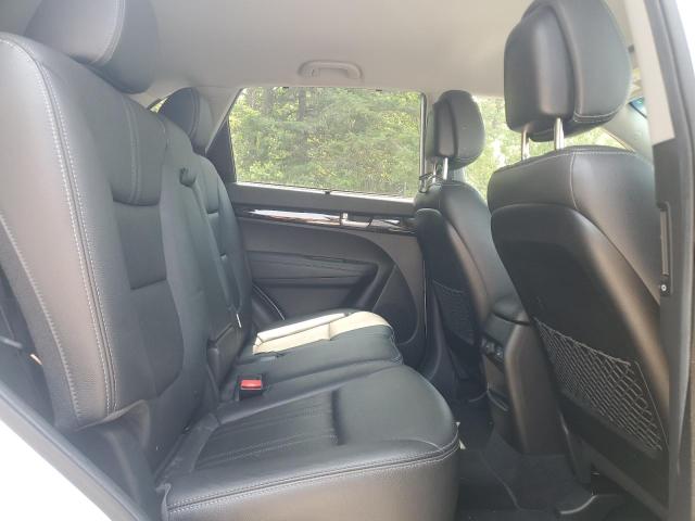 2014 KIA SORENTO LX - 5XYKTCA62EG441974