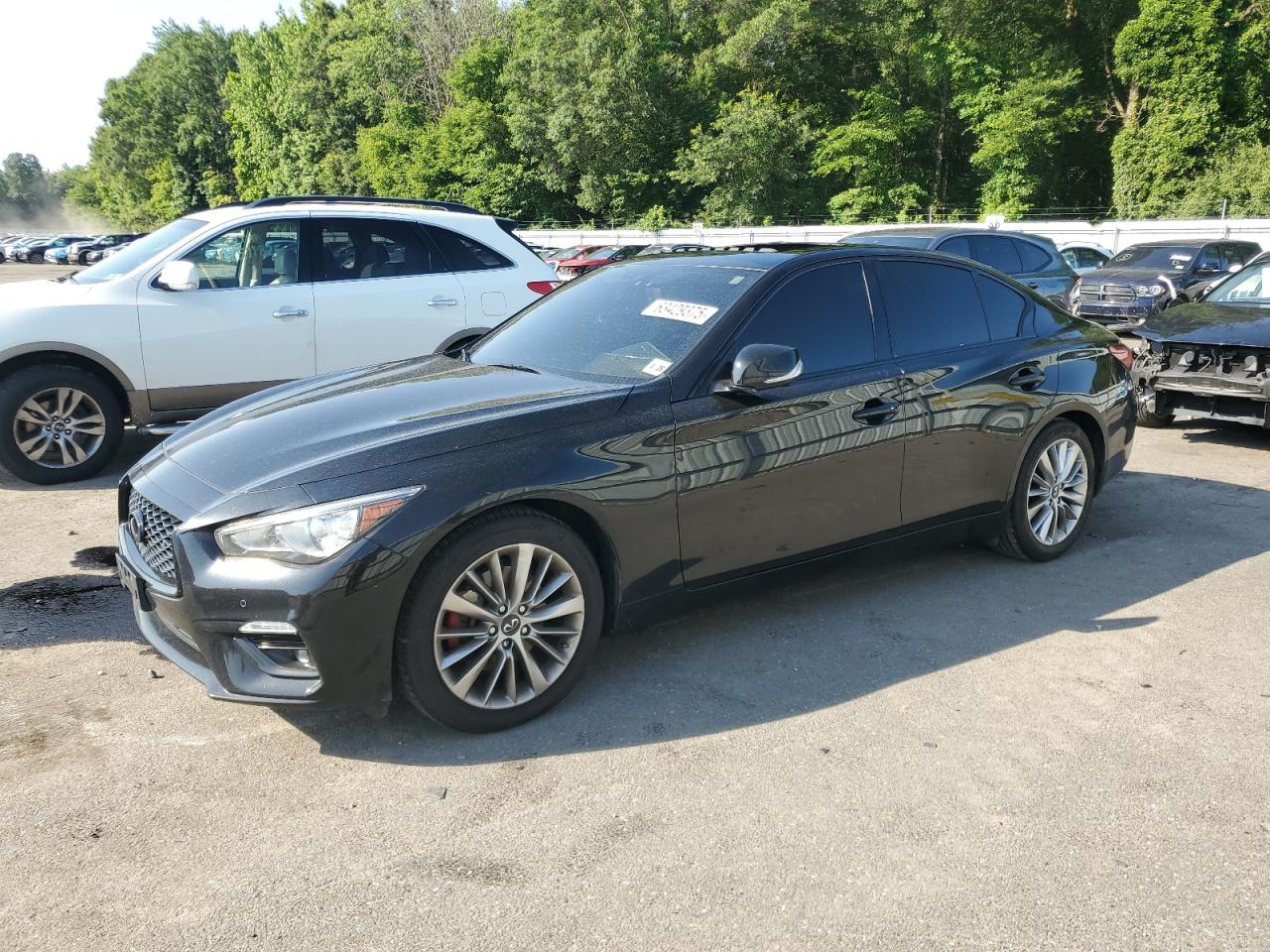 INFINITI Q50 LUXE