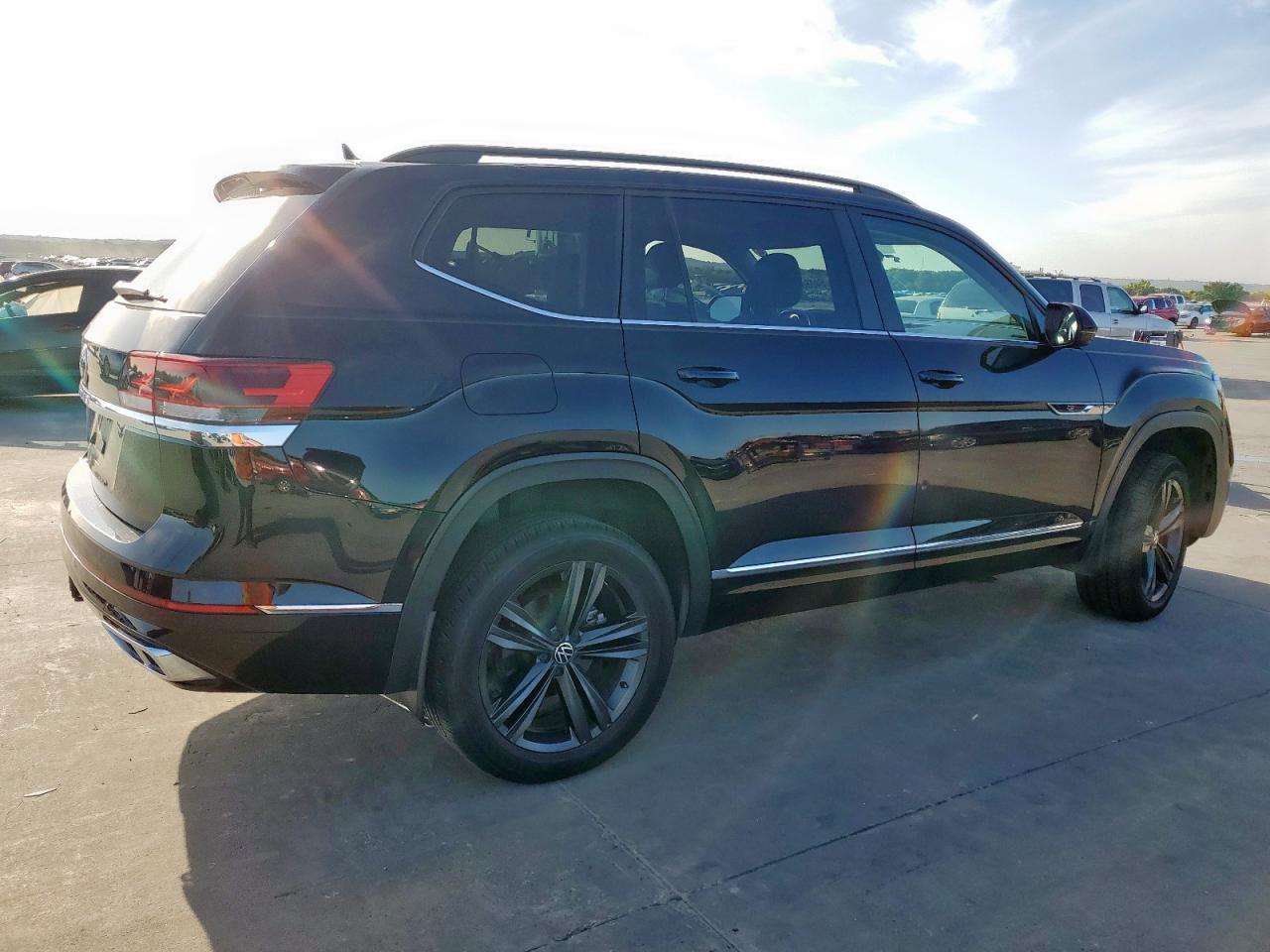 VOLKSWAGEN ATLAS SE