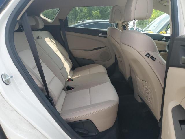 2018 HYUNDAI TUCSON SE KM8J2CA48JU814484