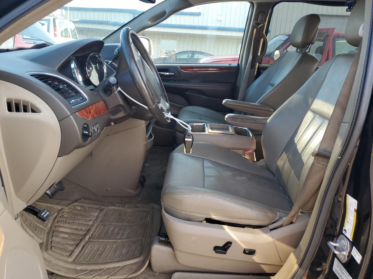 CHRYSLER TOWN & COUNTRY TOURING