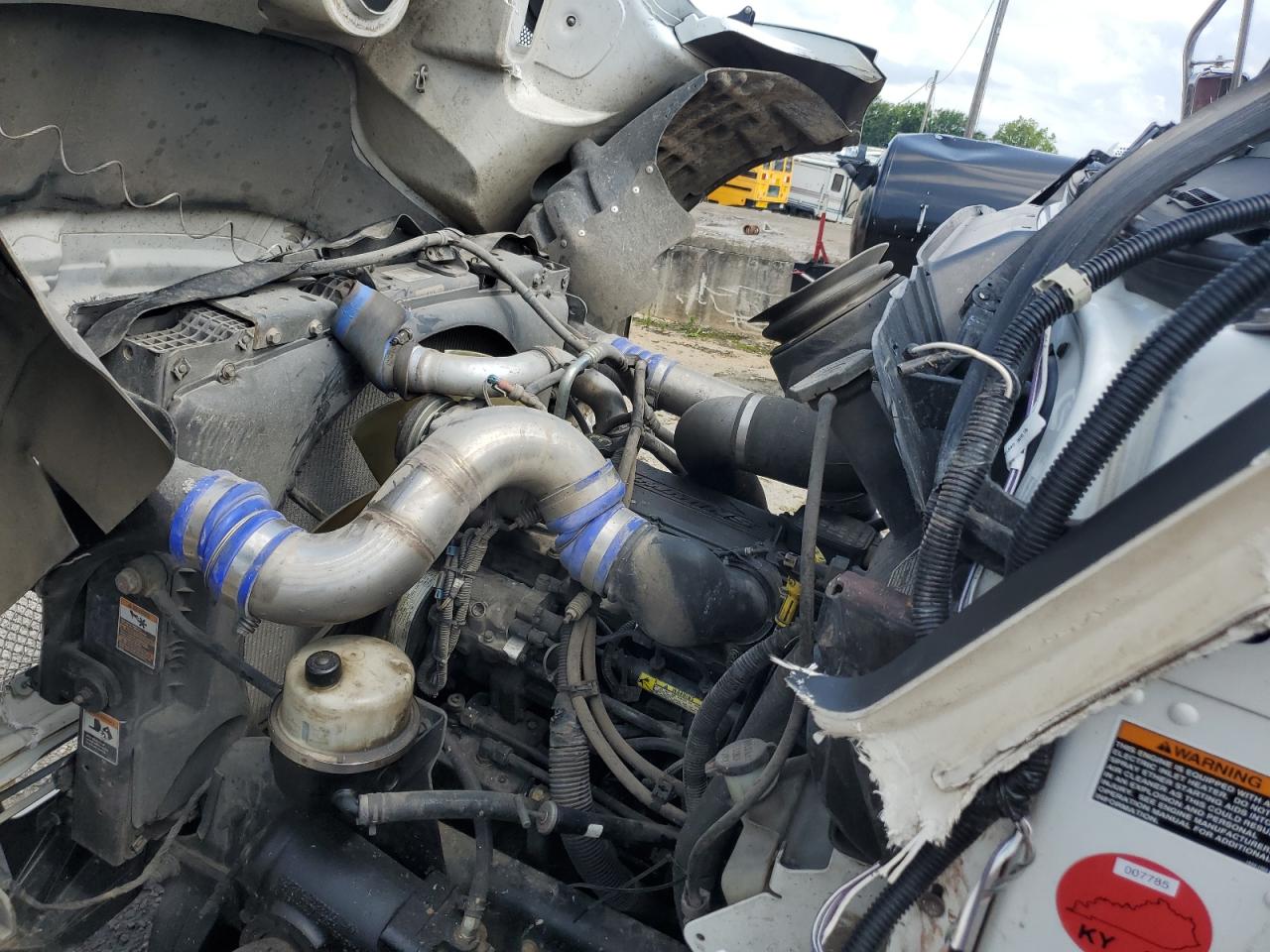 Lot #3226049026 2017 KENWORTH T370