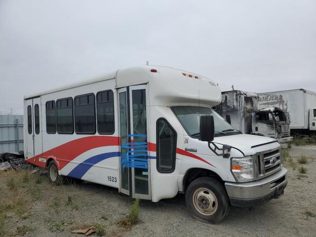 FORD ECONOLINE 2013 white cutaway gas 1FDFE4FS7DDB36812 photo #1