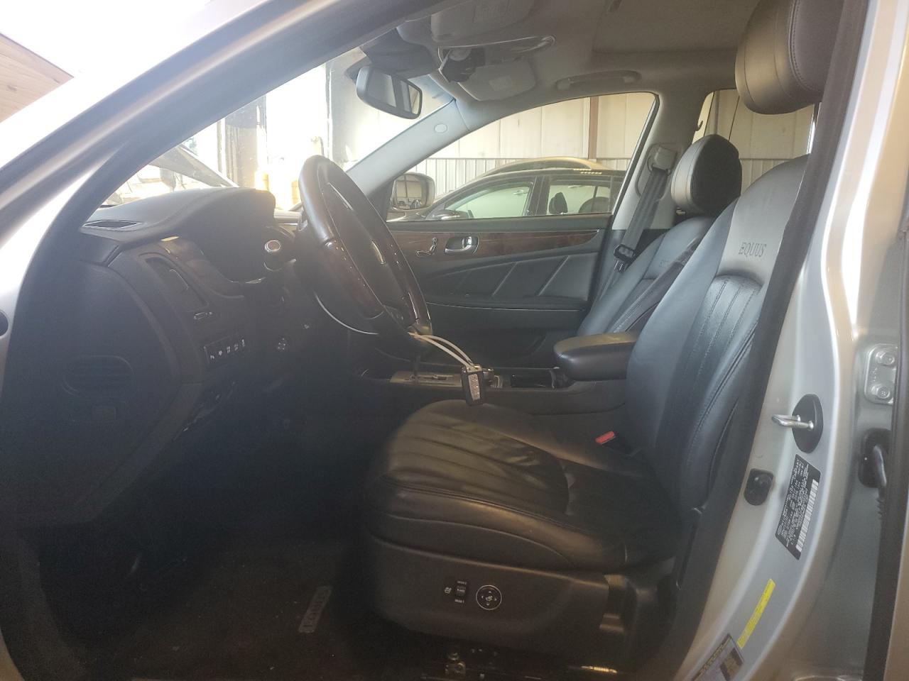 HYUNDAI EQUUS SIGNATURE