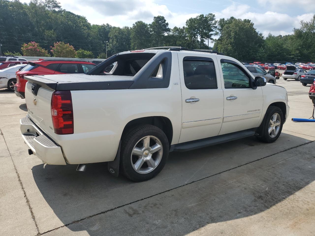 CHEVROLET AVALANCHE LTZ