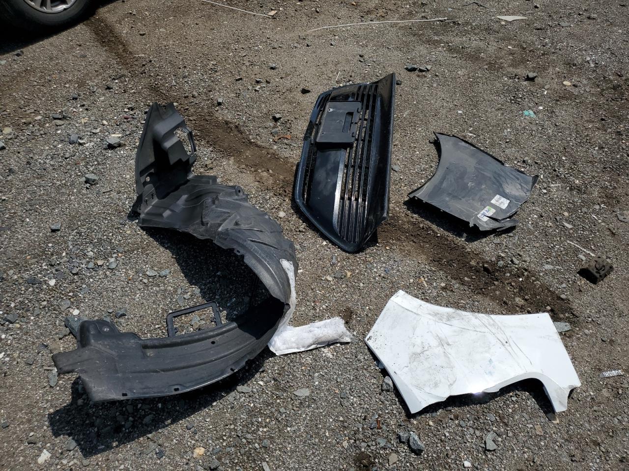 Lot #3209429087 2017 TOYOTA COROLLA L