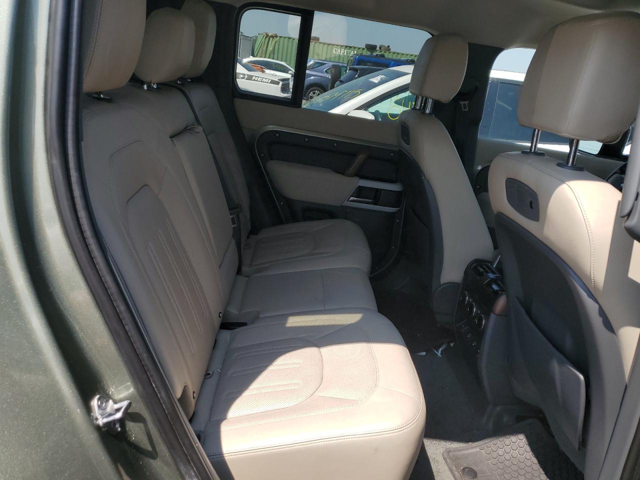 LAND ROVER DEFENDER 110 SE